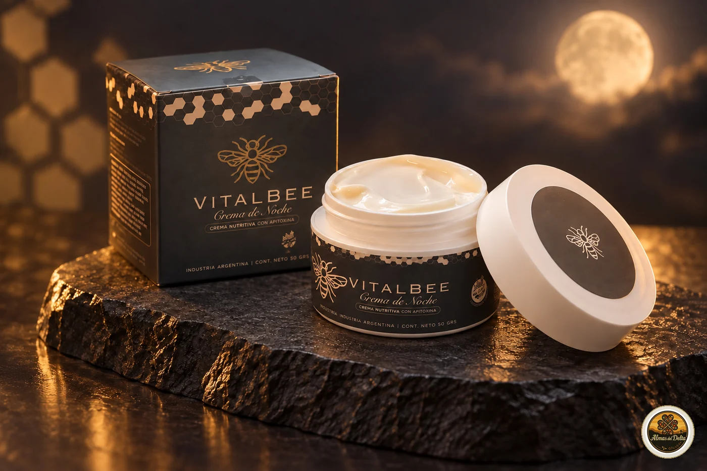 Crema de Noche VitalBee en una escena nocturna premium